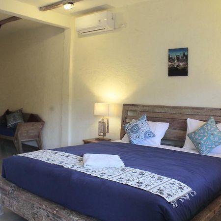 Adore Guesthouse Amed  Exterior photo