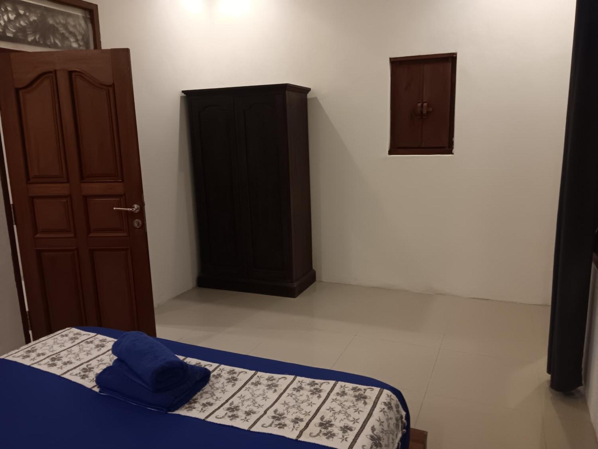 Adore Guesthouse Amed  Room photo
