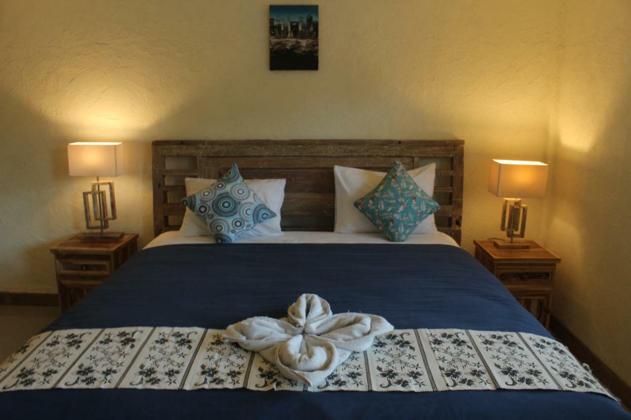 Adore Guesthouse Amed  Exterior photo