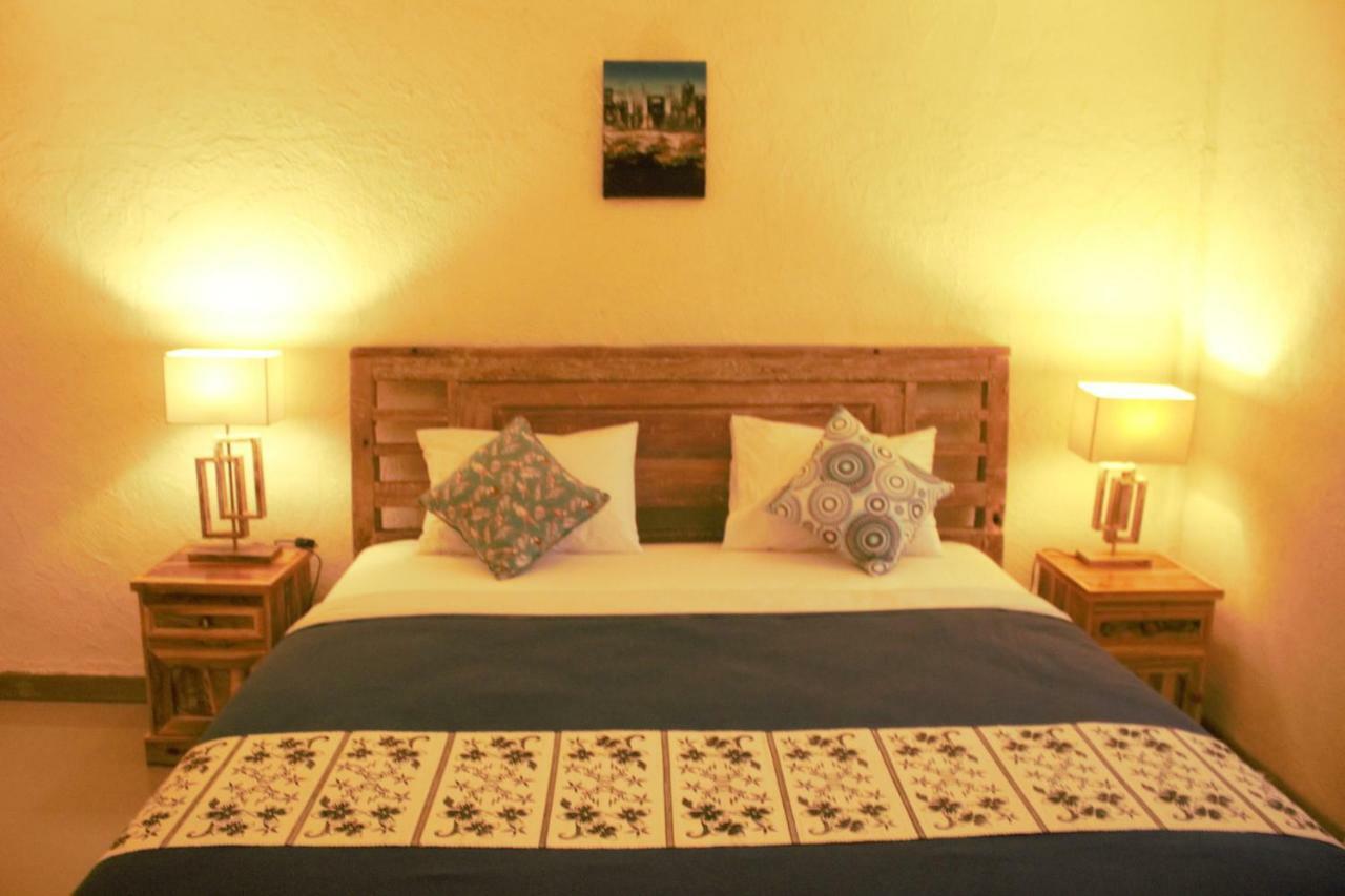 Adore Guesthouse Amed  Exterior photo